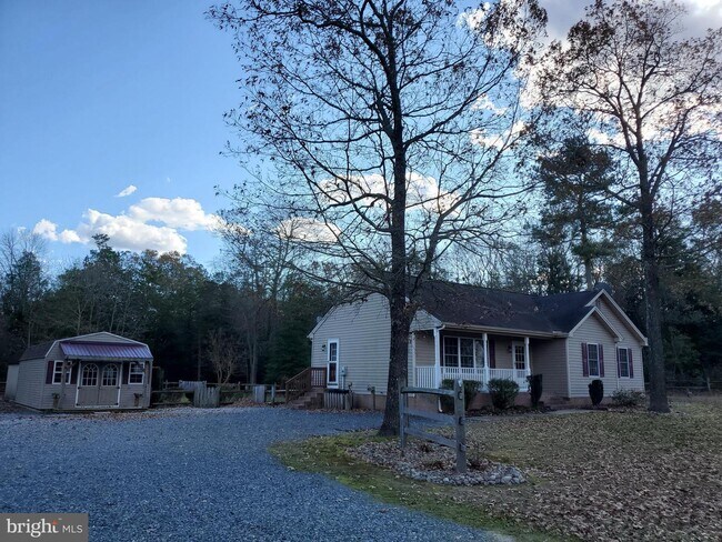 Building Photo - 6165 Morris Rd