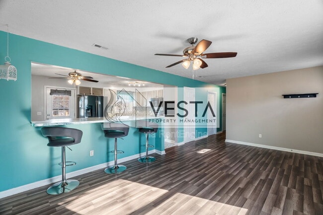 Building Photo - 35 E Silverleaf Dr