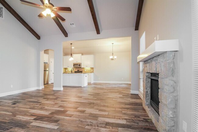 Foto del edificio - 14604 S Hudson Ave