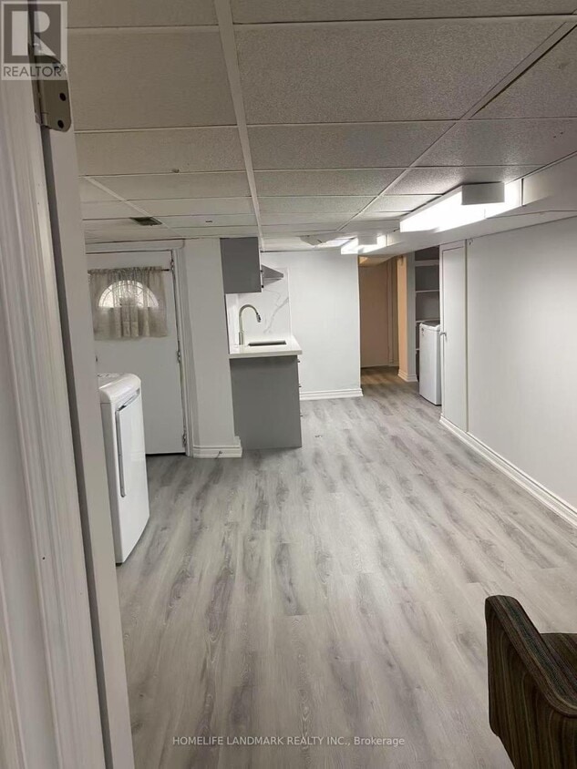 Photo principale - 1067 Dovercourt Rd