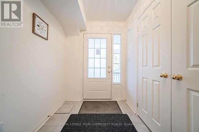 Building Photo - 77 Ness Dr