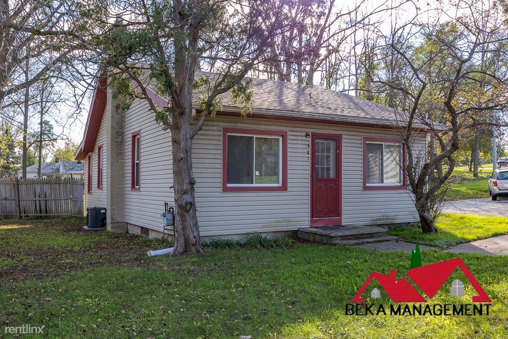 Primary Photo - 2 br, 1 bath House - 481 S Pontiac Trl