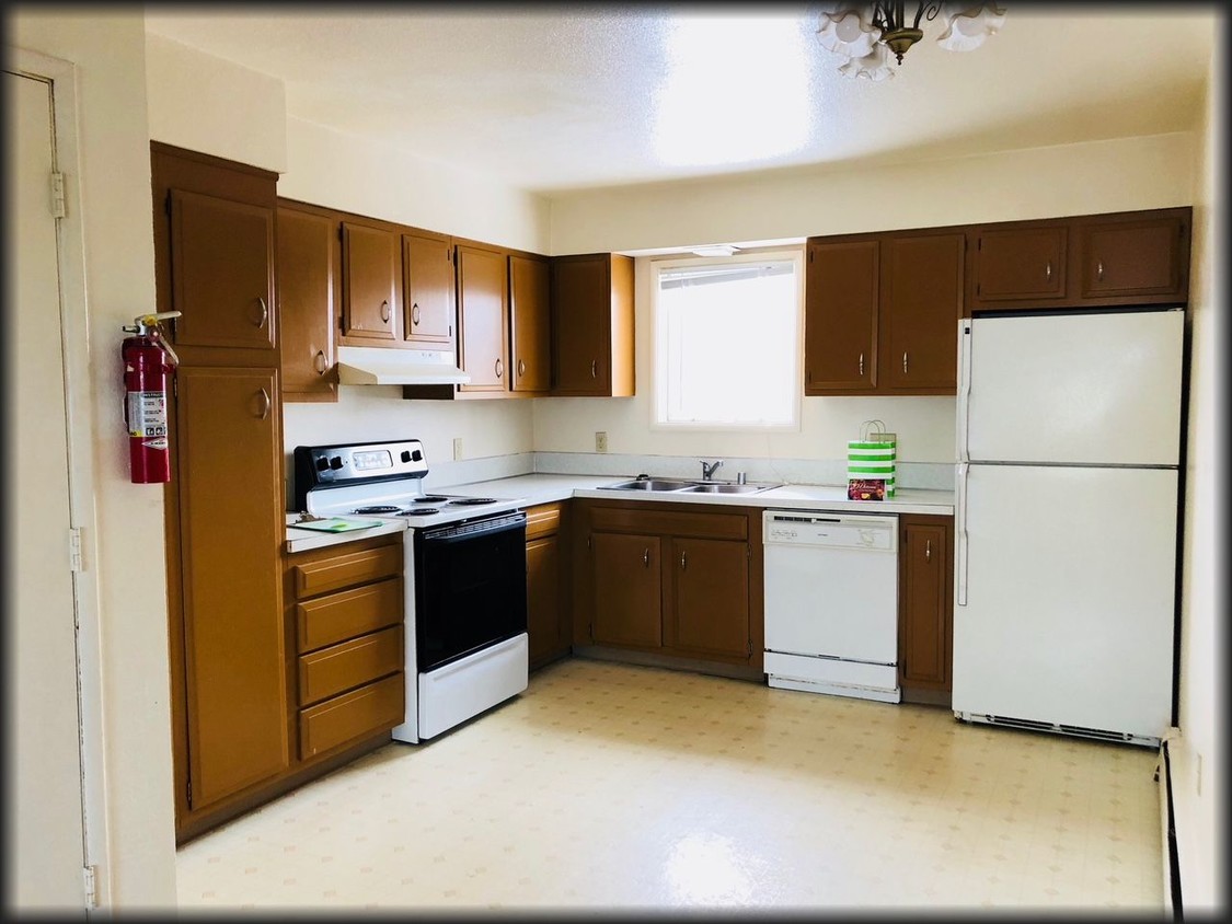 Primary Photo - 2506 Eide St