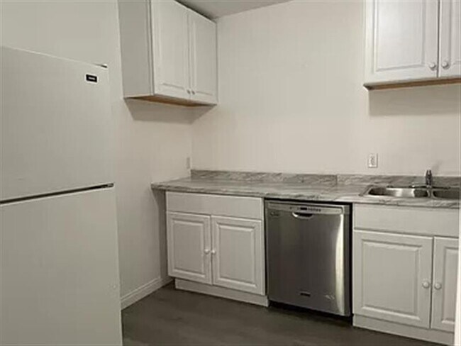 Foto del edificio - 5820 Calvin Ave