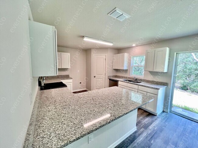 Building Photo - 9033 Ostrom Way