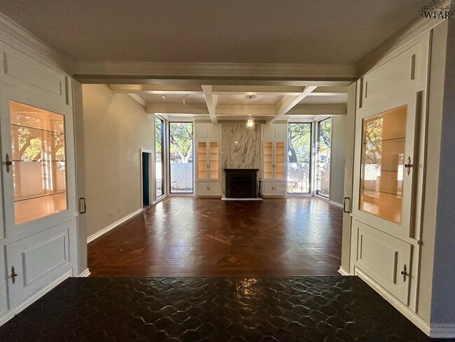 Building Photo - 7 Newcomb Terrace