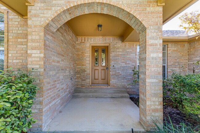 Entrada principal - 1319 Dime Box Cir