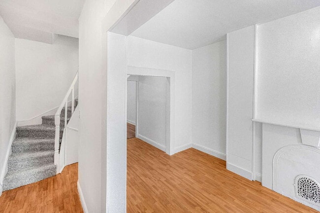 Building Photo - SECTION 8 WELCOME!