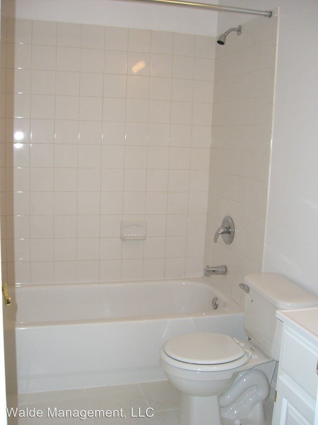 Foto del edificio - 626-630-630 8th St NE