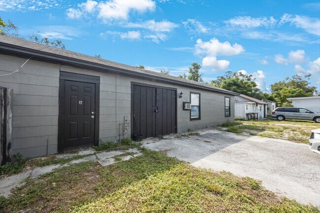 Building Photo - 317 N Highland Ave