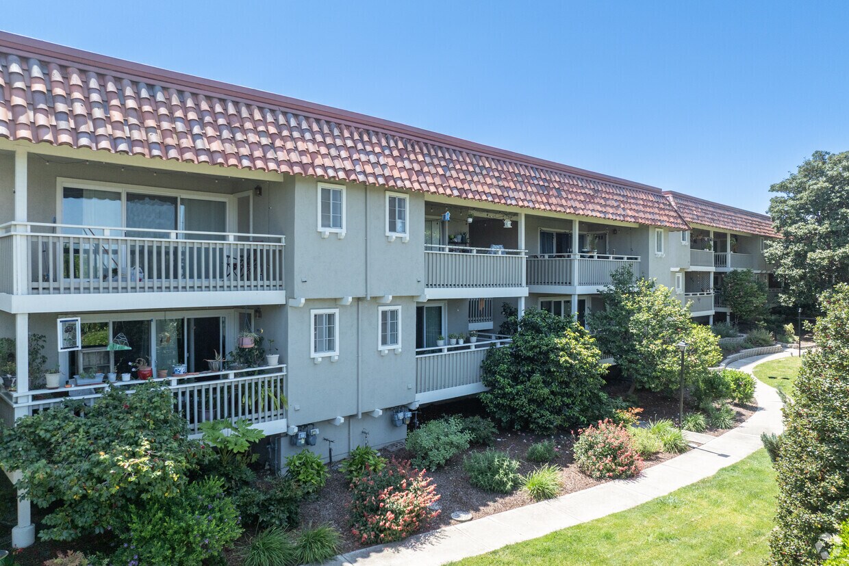 Building photo - Stevens Creek Blvd