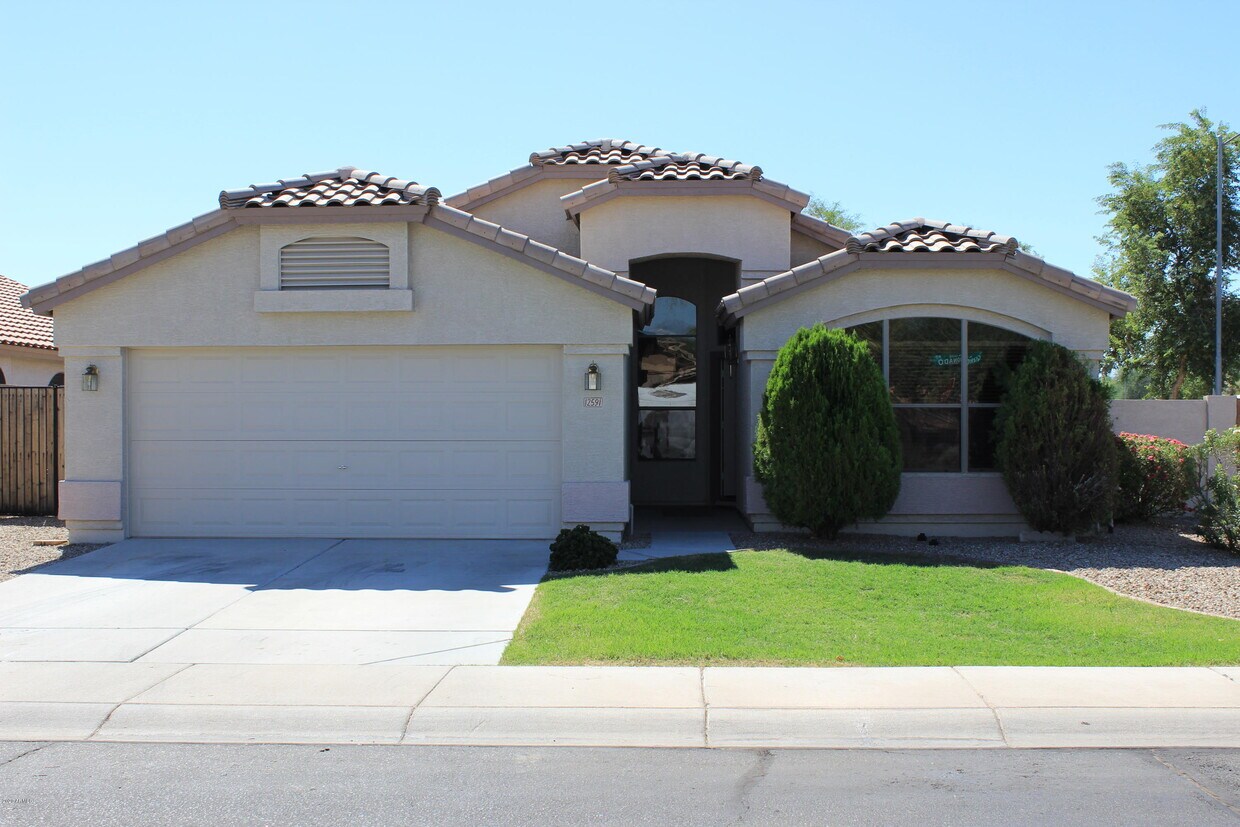12591 W Coronado Rd, Avondale, AZ 85392 House for Rent in Avondale