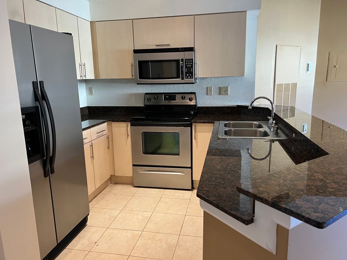 Primary Photo - Pretty, updated 1 bed, 1 bath in Fort Laud...