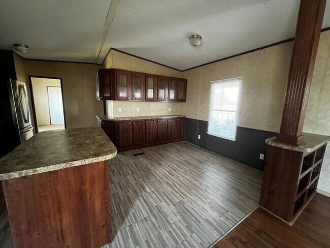 Foto del edificio - 18352 Wilber Rd