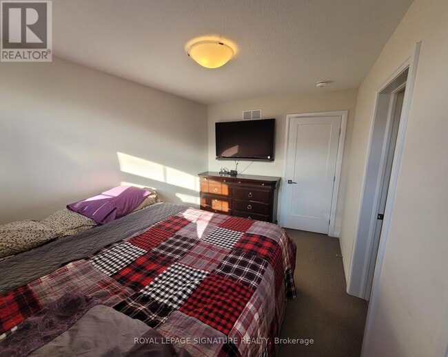 Building Photo - 6 Pringle Ln