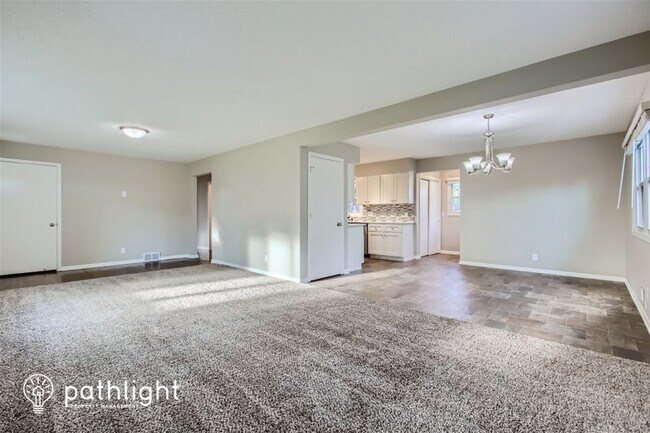 Building Photo - 221 2nd Ave SE