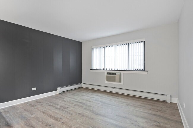 Foto del edificio - 6758 N Sheridan Rd