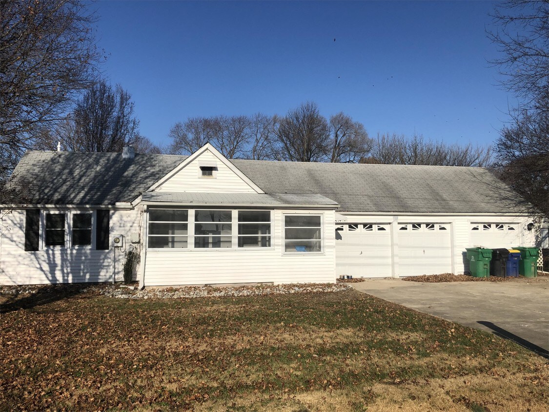 Foto principal - 147 Rustic Ln