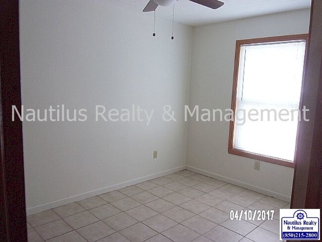 Building Photo - 119 Casa Pl