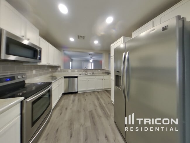 Foto del edificio - 4558 E Silverbell Rd