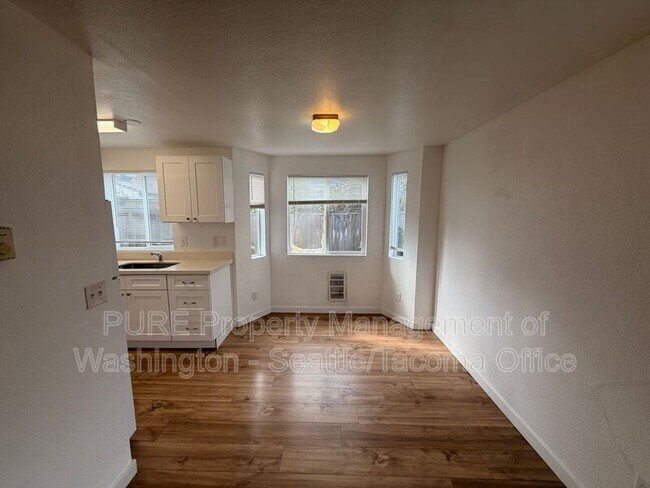 Foto del edificio - 1706 E 56th St