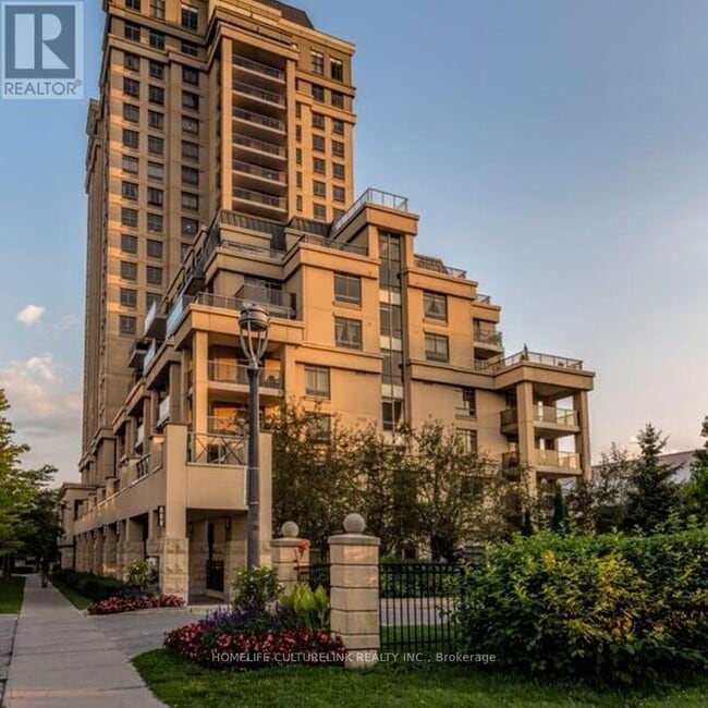 Building Photo - 18-1118 Kenaston Gardens