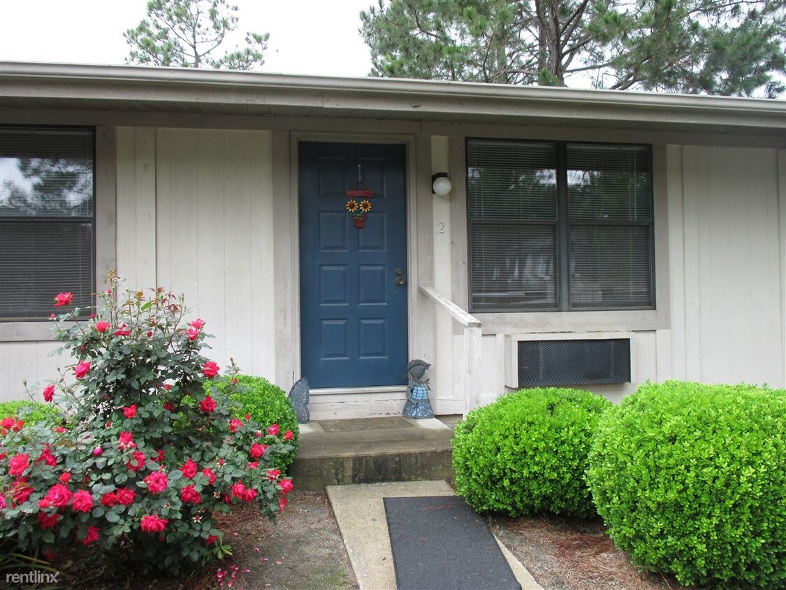 Foto principal - 909 20th St W