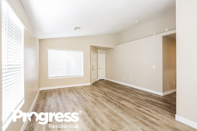 Building Photo - 4320 Threshold Ct