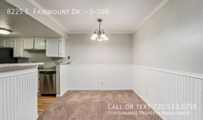 Foto del edificio - 8225 E Fairmount Dr
