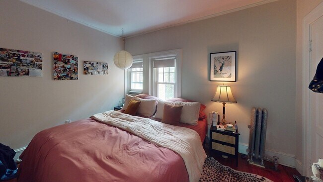 Foto del edificio - 1213 Beacon St