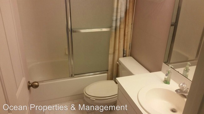 Building Photo - 402 Bouchelle Dr