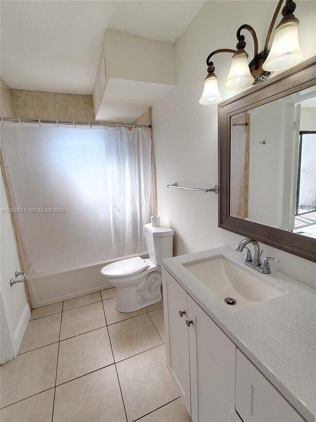 Foto del edificio - 500 NE 2nd St