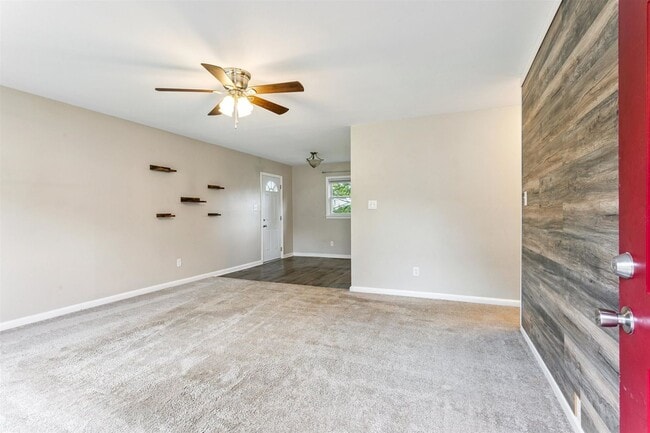 Building Photo - Charming brick rancher with modern kitchen...