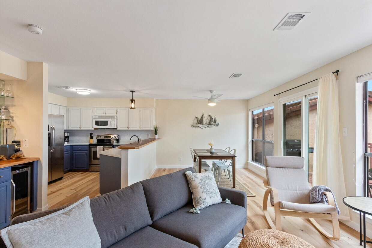 116 Campbell Dr Unit 7, Canyon Lake, TX 78133 Condo for Rent in
