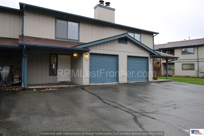 Primary Photo - 8050 Pioneer Dr