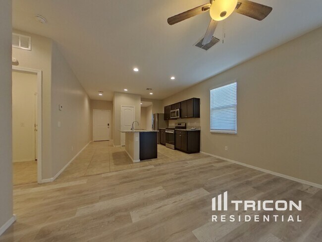 Foto del edificio - 31062 W Mulberry Dr