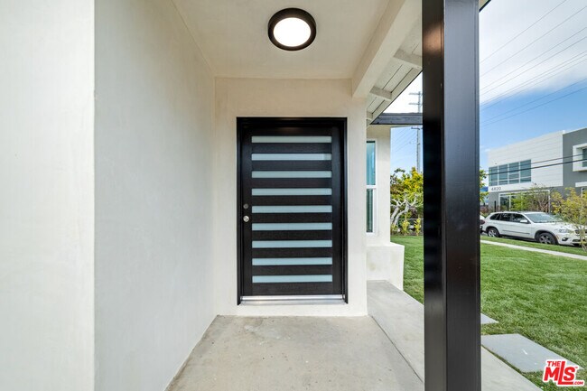 Foto del edificio - 12927 Panama St