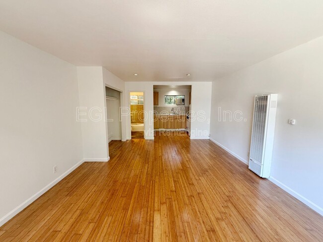 Photo - 362 N San Vicente Blvd Apartment
