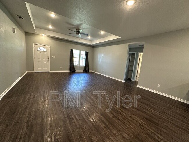 Building Photo - 1109 Engle St