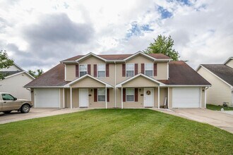 Building Photo - 4522 Waterloo Dr