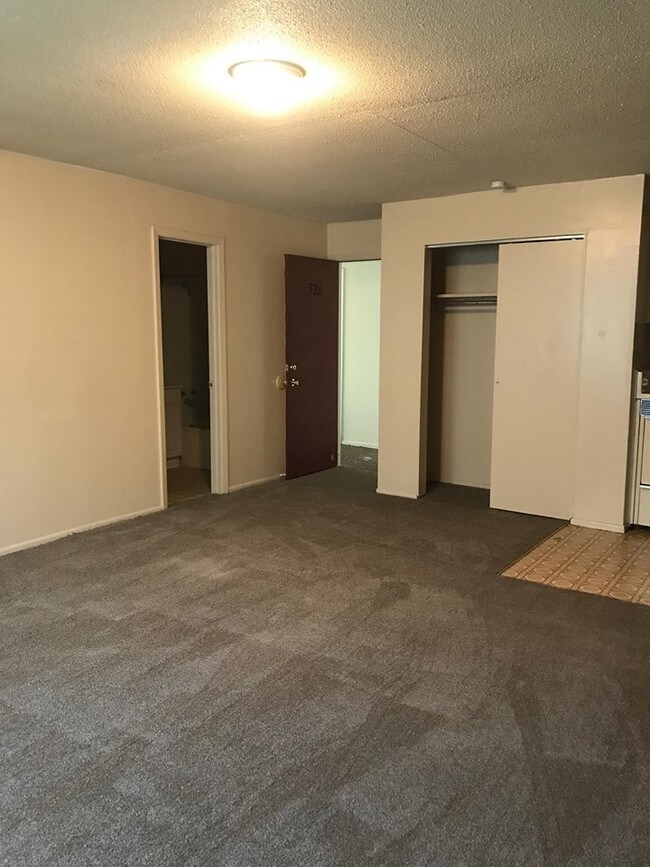 Courtyard Apartments Apartments Emporia, KS