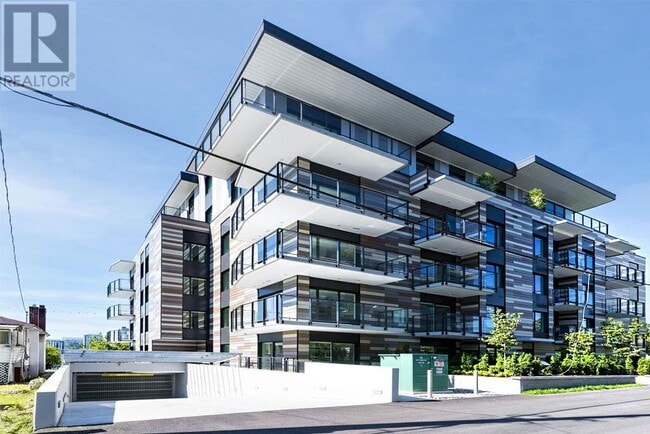 Building Photo - 477-477 W 59th Ave
