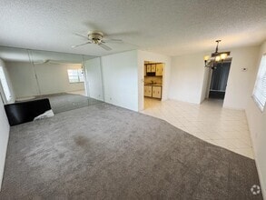 Building Photo - 490 Flanders Dr