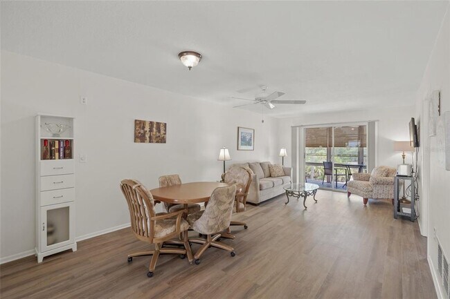 Building Photo - 708 S Tamiami Trl
