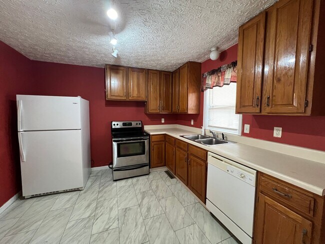 Foto del edificio - 108 Country Club Rd