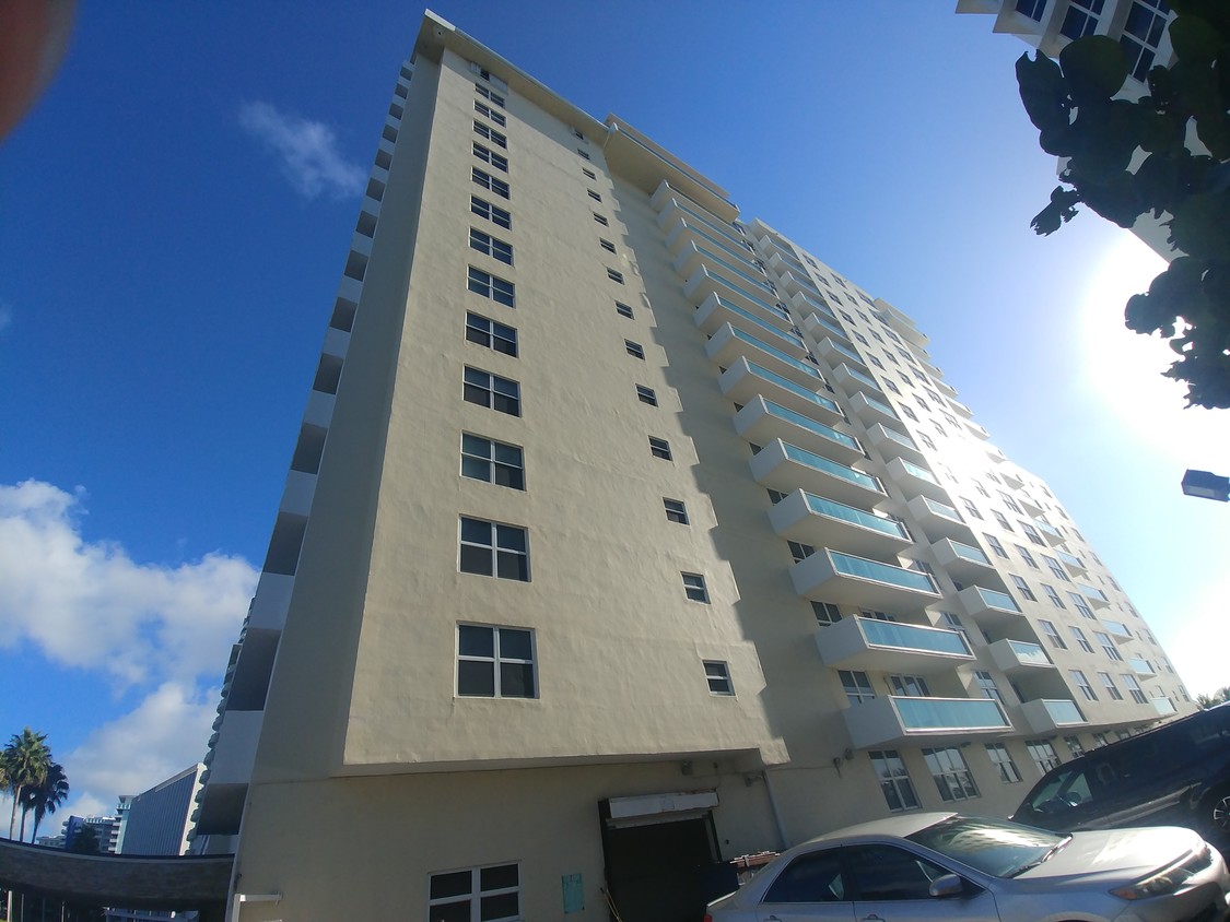 5001 Collins Ave, Miami Beach, FL 33140 - Apartments in Miami Beach, FL ...