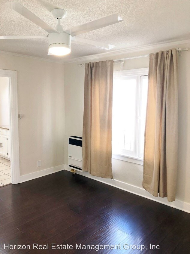 Primary Photo - 1130 N Kingsley Dr