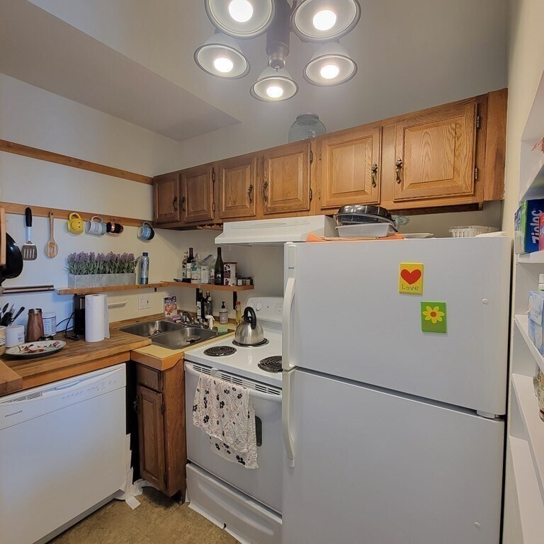 Primary Photo - 338 Beacon St