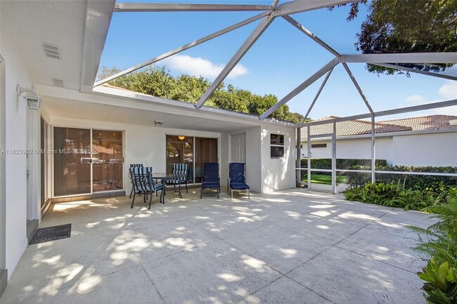 Foto del edificio - 7102 Geminata Oak Ct