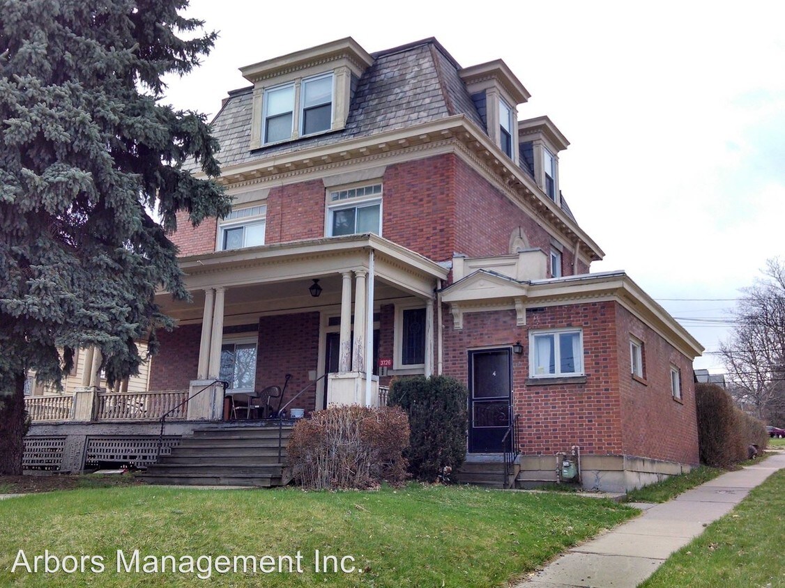 Primary Photo - 3726 Poplar Ave